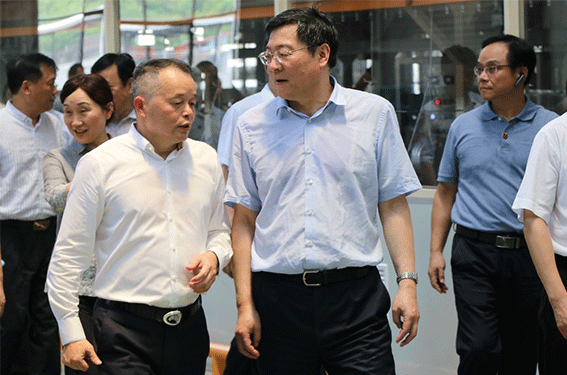 省委书记杜家毫参观zoty中欧体育官方网站智能制造（邵阳）有限公司